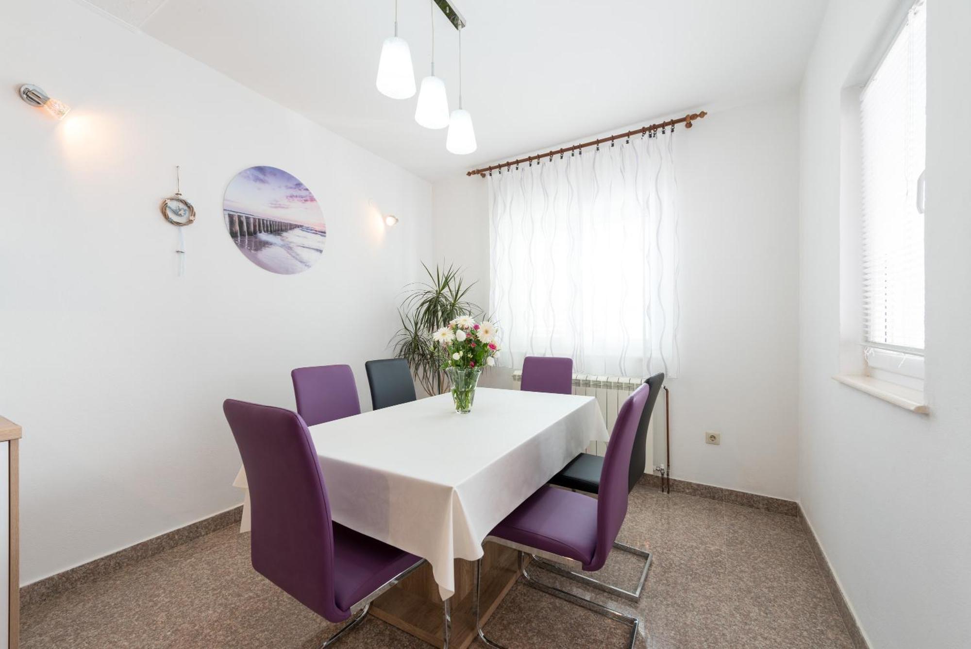 Luxury Apartment With Garden Jacuzzi And Wellness Трогир Экстерьер фото