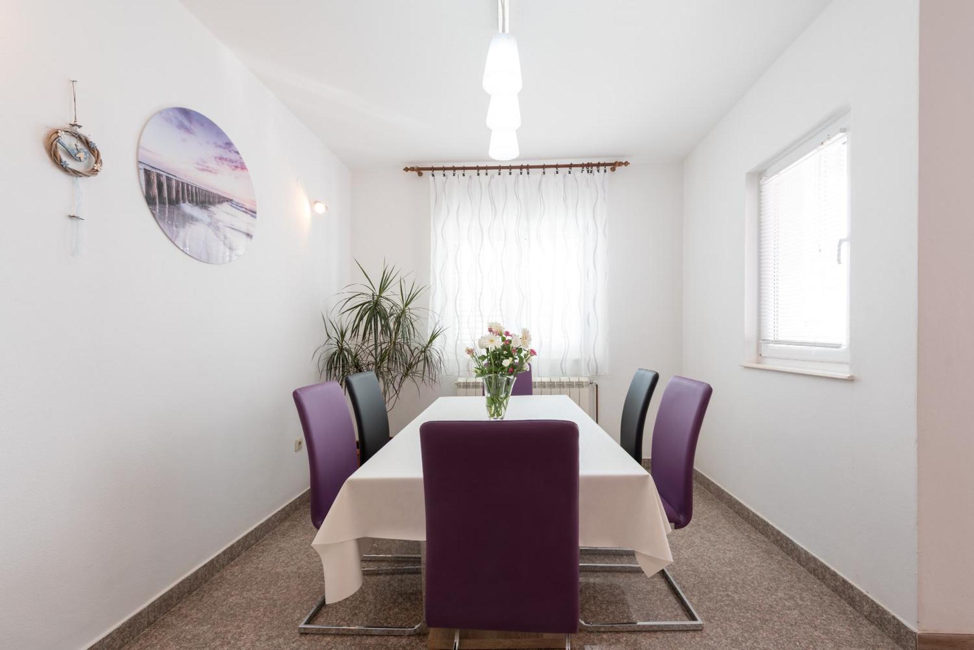 Luxury Apartment With Garden Jacuzzi And Wellness Трогир Экстерьер фото